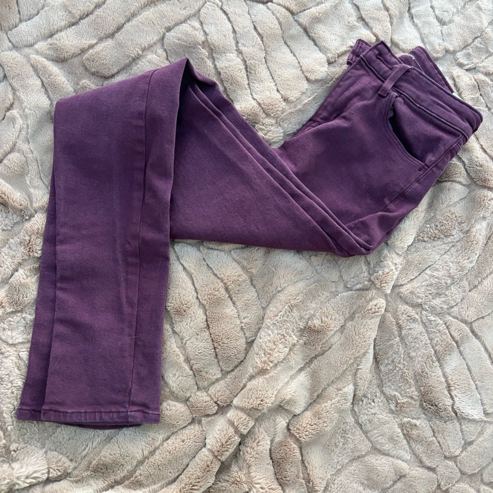 Levi’s Maroon High-Rise Skinny Jeans sz25